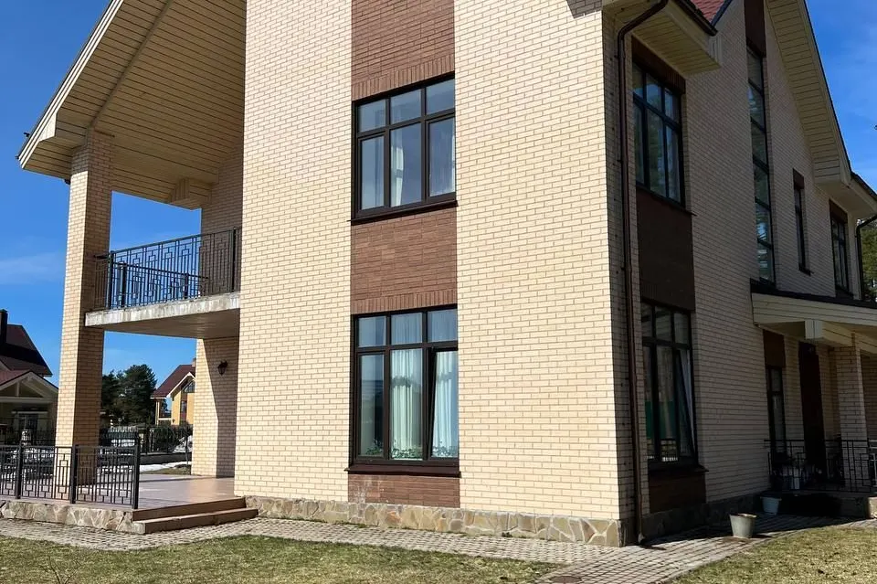 Кирпич